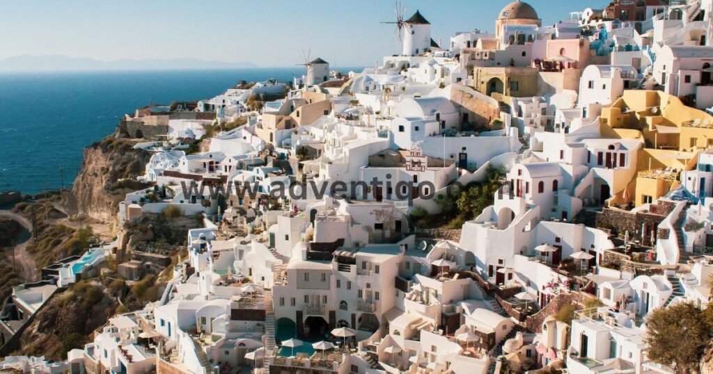 Where to Stay in Greek Islands (Budget to Luxury Options)